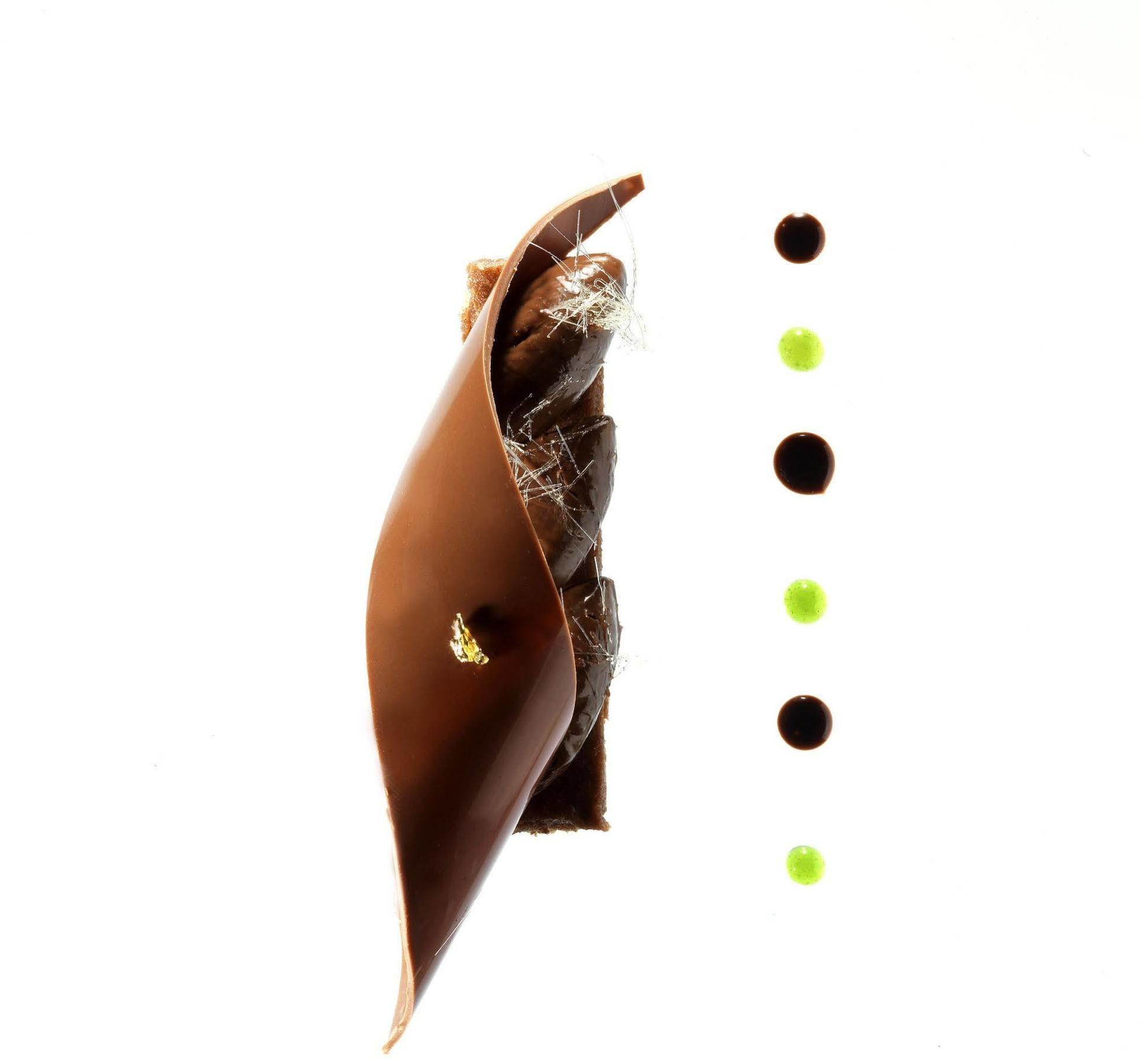Logis Hotel Tante Yvonne & Son Restaurant Semi-Gastronomique - Lyon Nord Quincieux エクステリア 写真